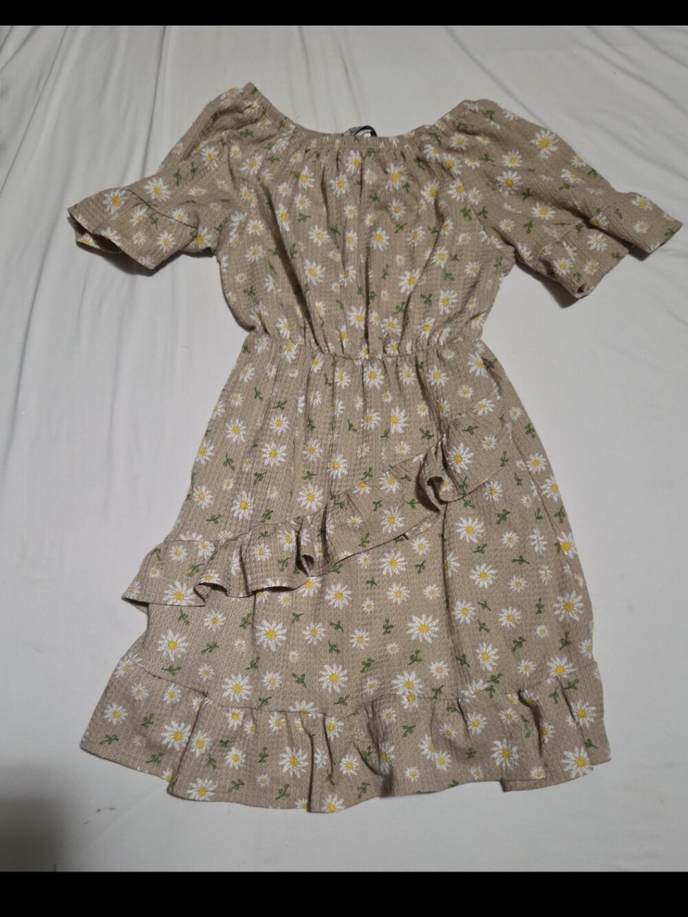 TMG girls size 12 beige daisy dress #17